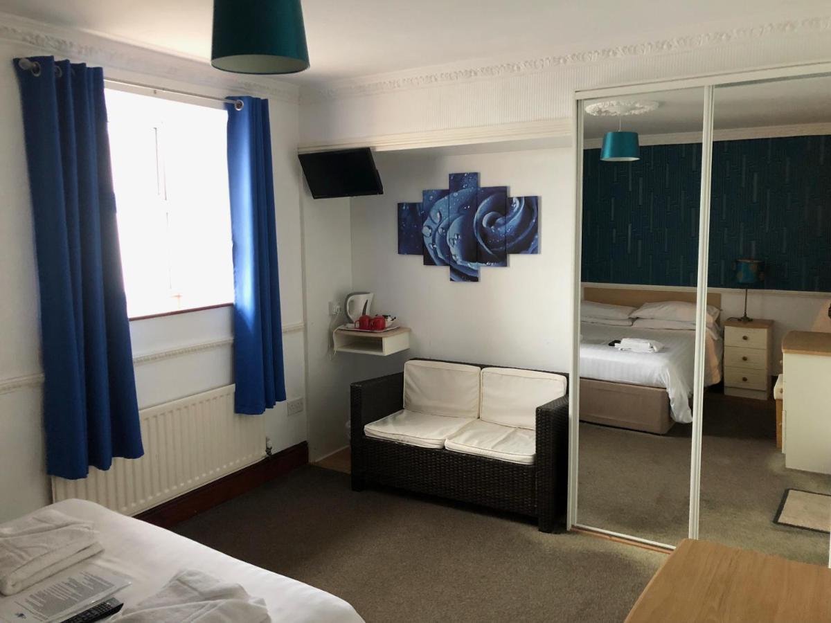 Boathouse Hotel 홀리헤드 외부 사진