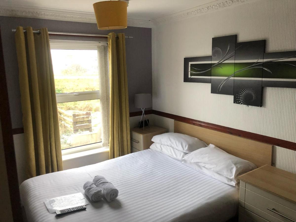 Boathouse Hotel 홀리헤드 외부 사진