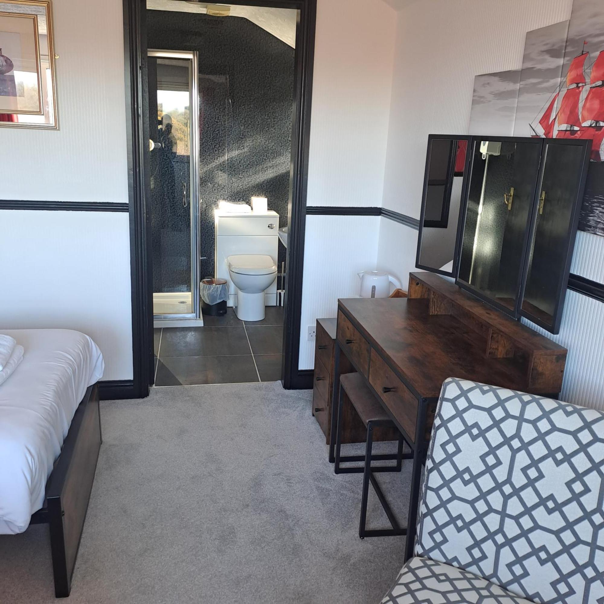 Boathouse Hotel 홀리헤드 외부 사진